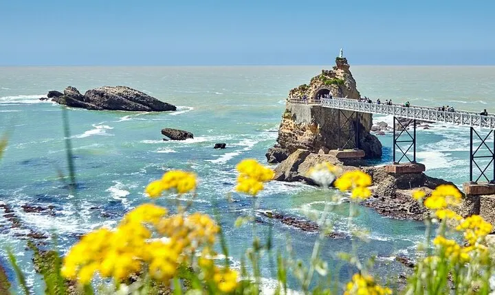 San Sebastian and Biarritz Private Tour from Bilbao with Pick up