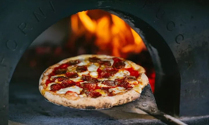 Neapolitan Pizza Class with Lunch and Winery Tour