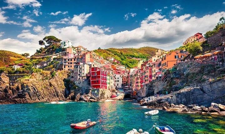 From Florence: Cinque Terre Private Day Tour