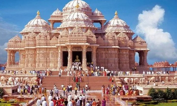 Private Full - Day Temple Tour In Delhi By Car 