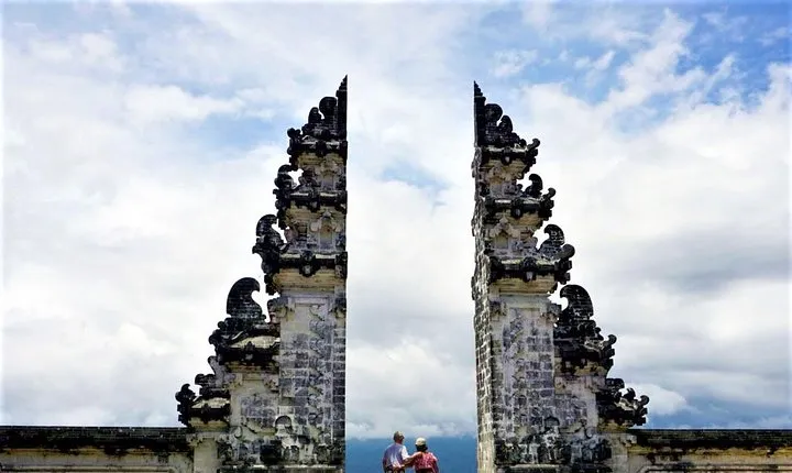 Bali Day Tour : Waterfall & Lempuyang Temple The Gate Of Heaven