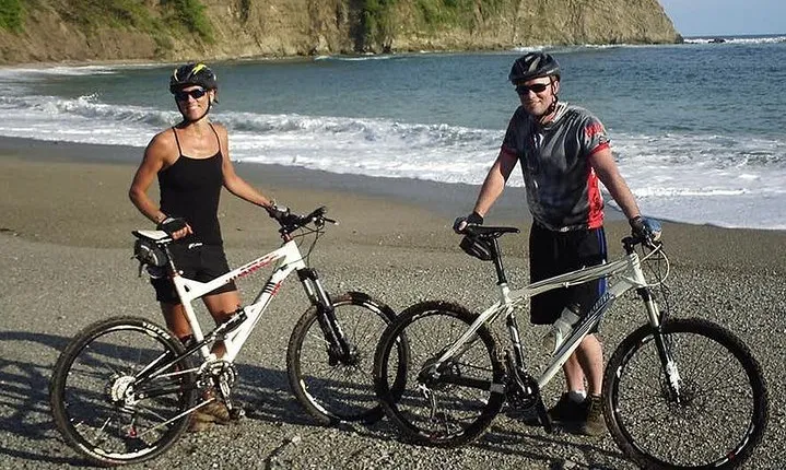 Bike tour of Los Frailes Beach and the Agua Blanca Community