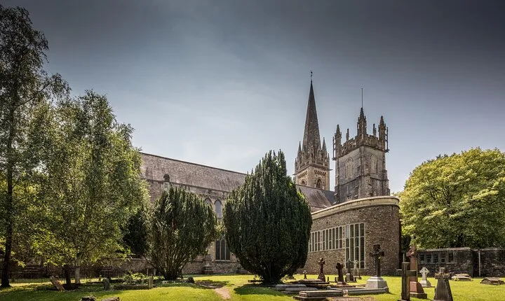 The Ghosts of Llandaff: A Self-Guided Audio Tour