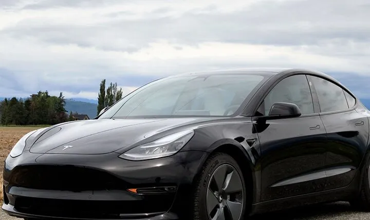 Private Tesla Transfer from Phoenix Airport to all Hotels
