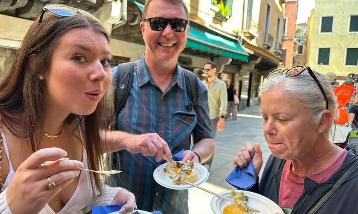 Venice Street Food Tour with Local Guide with Local Food Market Visit