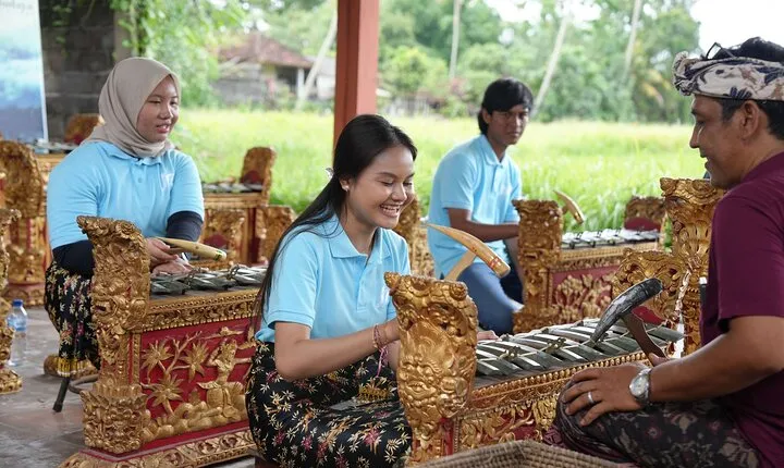 Discover the Balinese Gamelan 