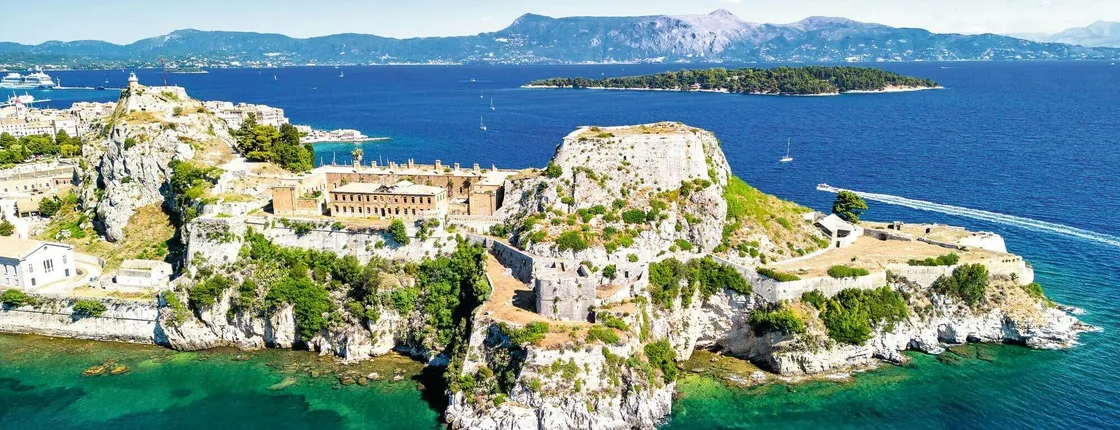 Corfu day tour with Bella Vista, Old Perithia and fortress visit