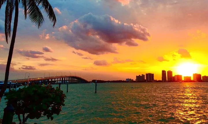 Private Sunset Boat Tour in Miami