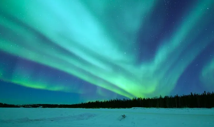Chasing Aurora on Different Spots - Small Group