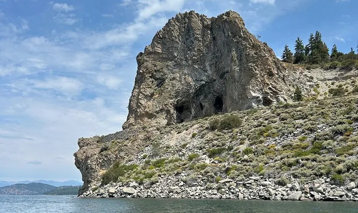 Clear Kayak Paddle Tour at Cave Rock