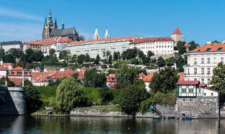 Prague Super Saver: Lobkowicz Palace Concert plus Lobkowicz Palace Museum Entrance Ticket