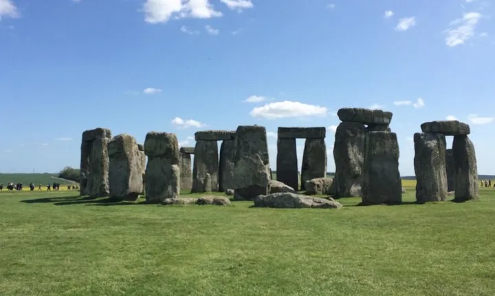 London to Southampton Cruise Port Including Stonehenge