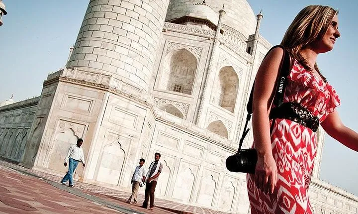 One-Way Private Transfer from Agra to Delhi