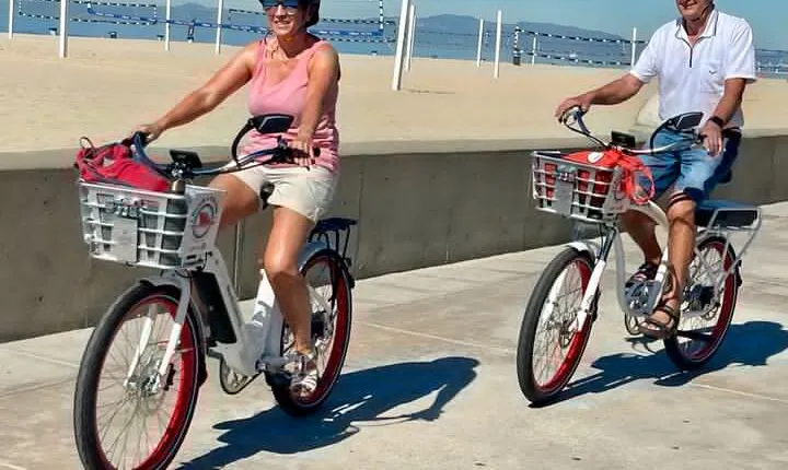 E-Bike LA Beach Tour from Redondo Beach Pier