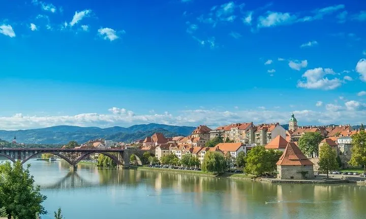 Panoramic flight with air balloon in Maribor - Private tour from Ljubljana