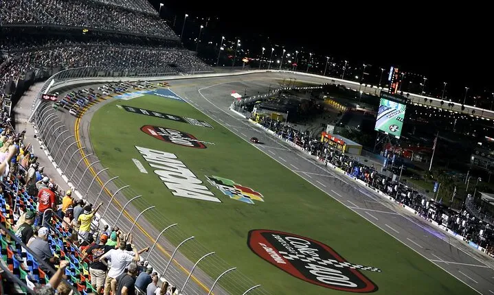 NASCAR Coke Zero 400 Race Day Packages