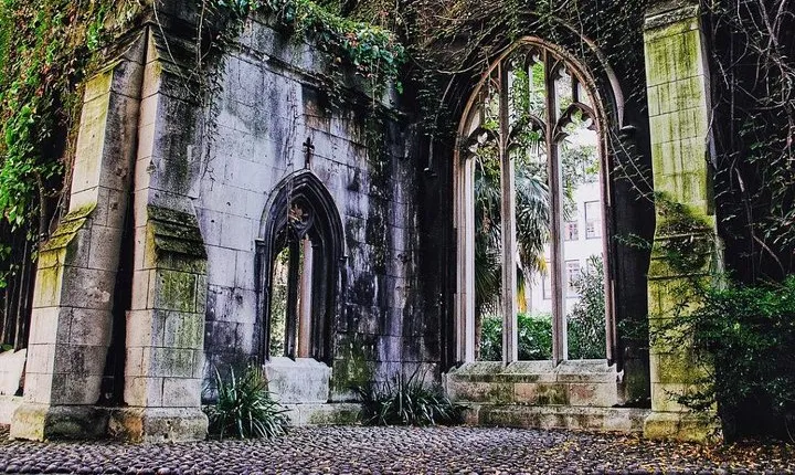 Immersive Treasure Hunt Adventure - City of London's Secrets