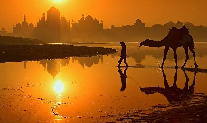 Agra Day Trip from Delhi with Taj Mahal at Sunset