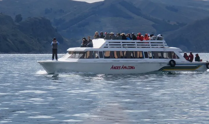 Day Tour to Titicaca Lake from La Paz