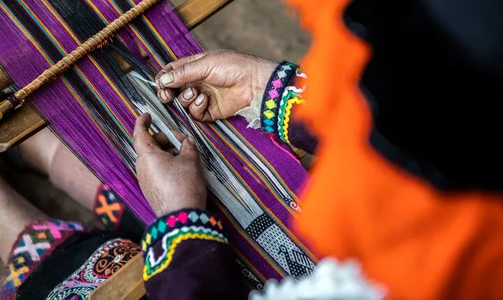 Private Potato Park Weaving Tour with Lunch in Sacred Valley