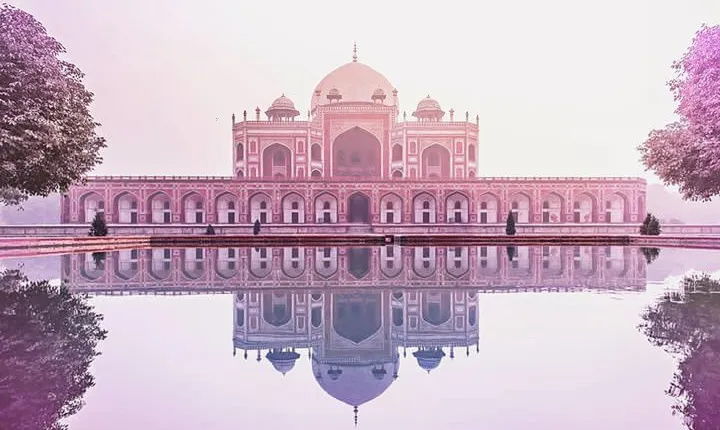 Transit Tour-Guided Best Old Delhi's Attractions & Food Tour