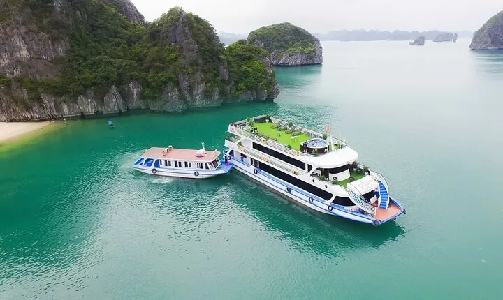 From Hanoi: Halong Bay Luxury Day Tour by La Casta Cruise