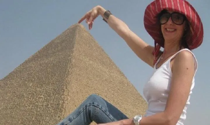 Cairo VIP tour Giza Pyramids with lunch and camel ride
