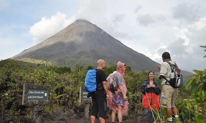 Private Transfer From Liberia Airport To Arenal La Fortuna