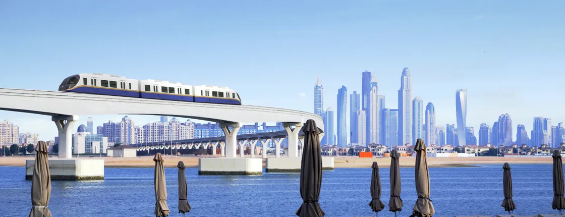 Modern Dubai tour with monorail ride to Palm Jumeirah