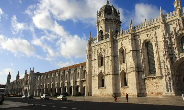Lisbon: Jerónimos Monastery E-ticket with Audio Guide