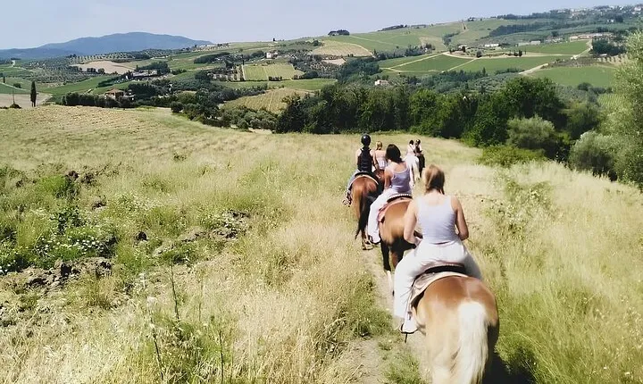 Scenic Tuscan Horseback Ride with Aperitif near Florence