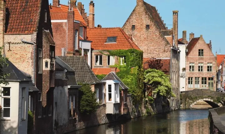 2 Day Private Trip from Paris to Amsterdam and Bruges