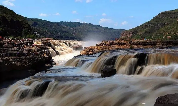 Yellow River private Day Tour to Hukou Waterfall