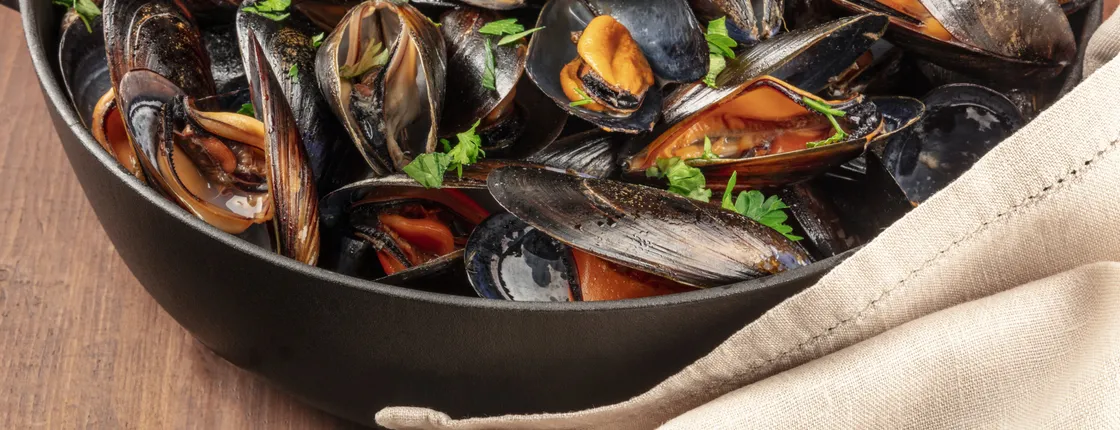 La Spezia market tour and Ligurian cuisine cooking class