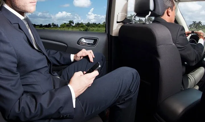 Brussels Airport Transfer (BRU) <-> to or from Brussels (Sedan)