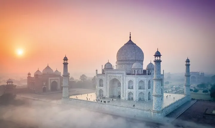 Skip the line-Taj Mahal Day Tour by Train