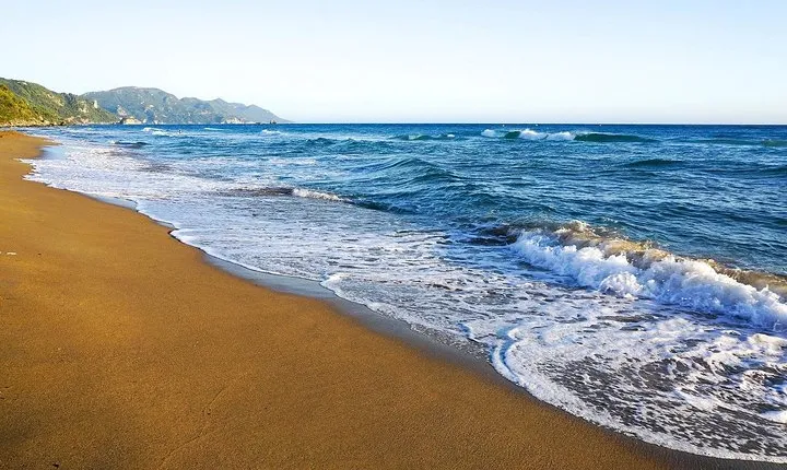 Corfu Beaches & Corfu Town: Full Day Private Tour