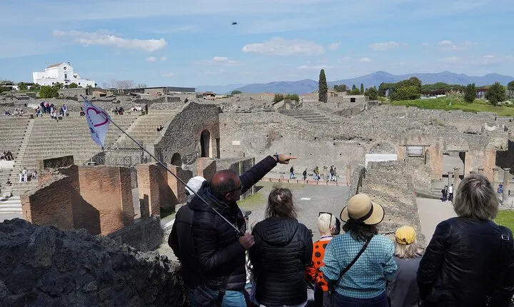 Sorrento & Pompeii Guided Day Trip from Rome with Optional Pickup