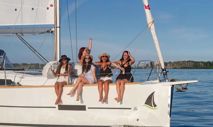 3hr Shared Sailing Adventure
