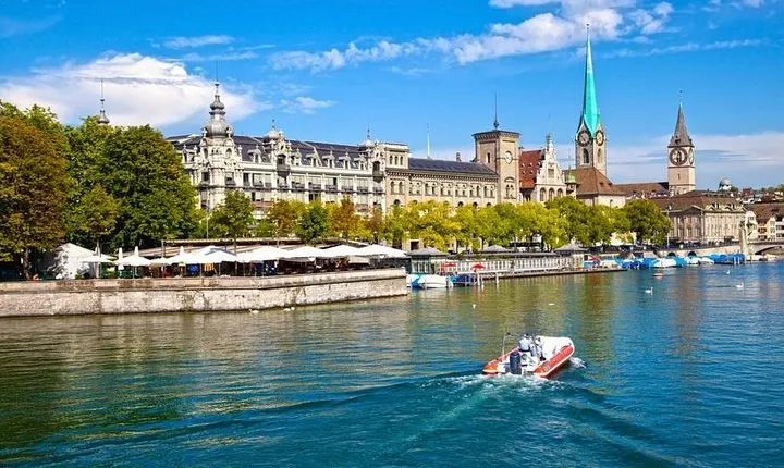The Great Tour of Zurich by Bus and Boat 