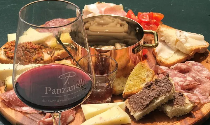 Exclusive Lunch Tour and Wine tasting at a Chianti Classic Winery