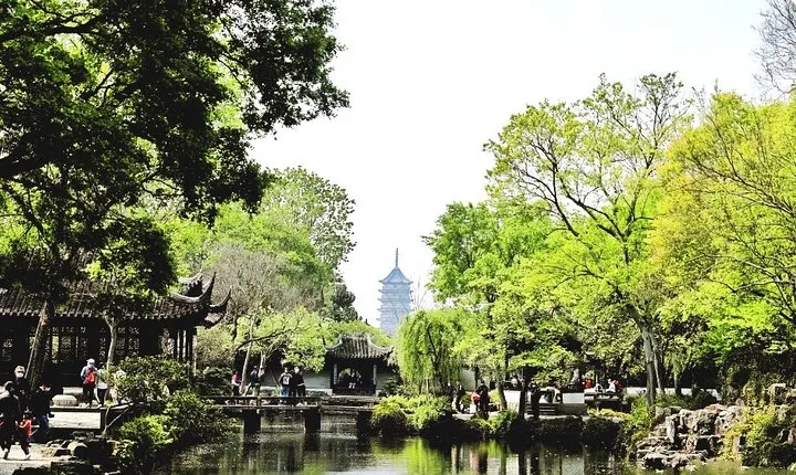 Suzhou and Zhouzhuang Water Town Private Day Tour from Wuxi