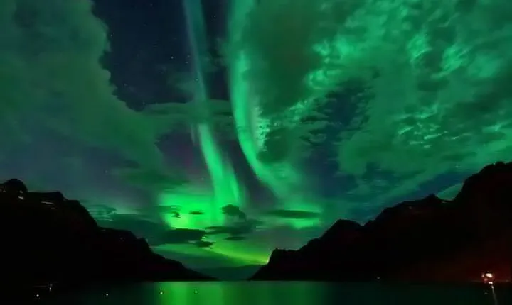 5-Day Aurora Viewing Tour in Yellowknife, Canada