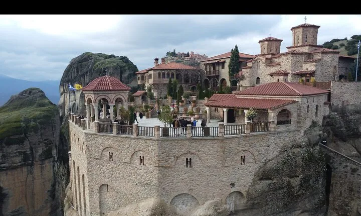 Private Day Trip from Athens to Meteora by VIP Minibus