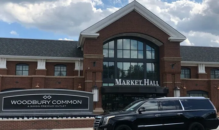 Limo Tour NYC to Woodbury Common Premium Outlets