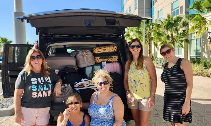 Private Orlando Intl Airport Pick Up to/from Hotels in Disney