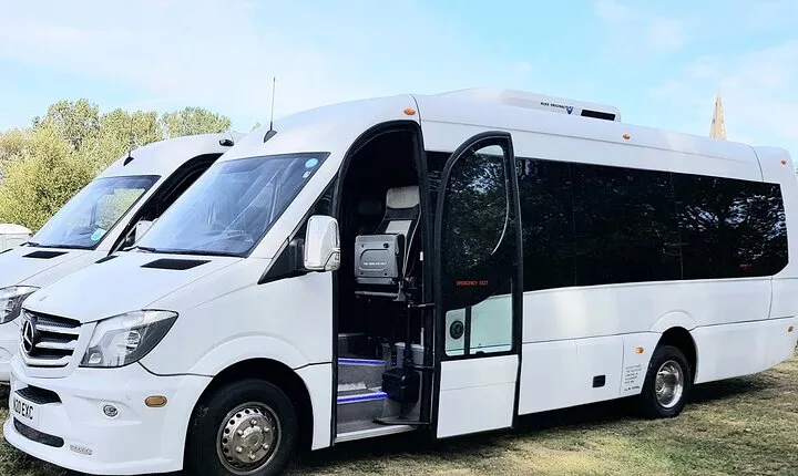 Private Transfer from LGA to Manhattan or Brooklyn