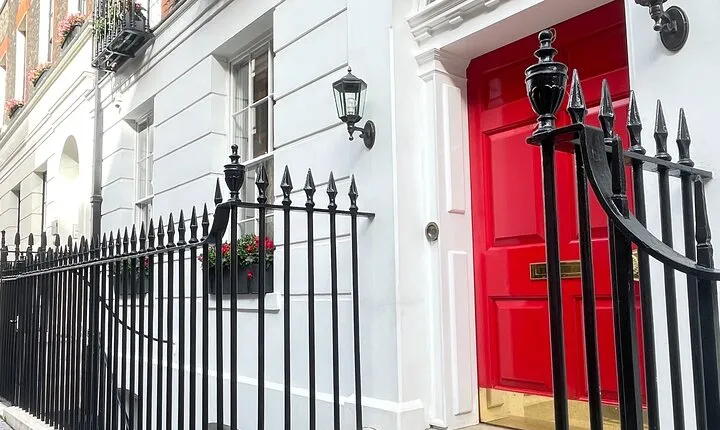 Charles Dickens London Walking Tour