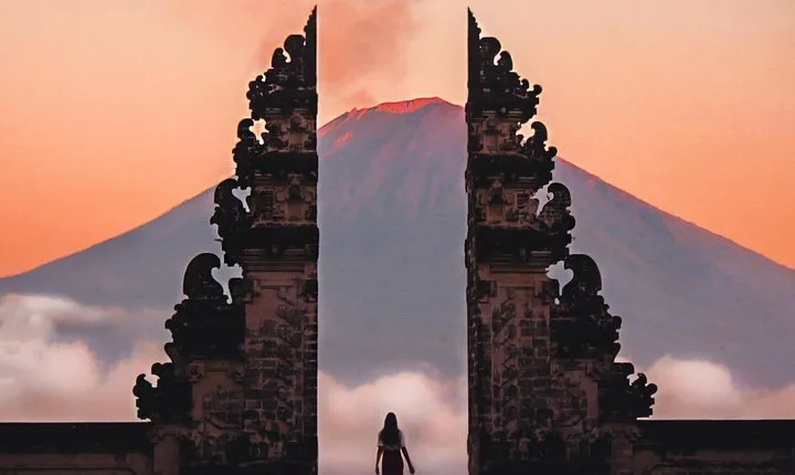 Sunrise At Heaven's Gate Lempuyang Luhur Bali