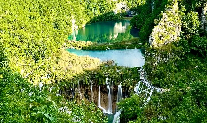 Šibenik to Zagreb private transfer with Plitvice Lakes Tour